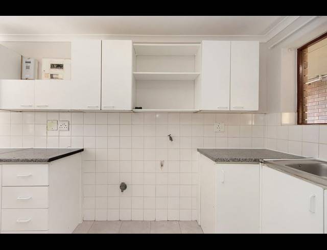 1 BEDROOM PROPERTY TO RENT IN WINDSOR PARK